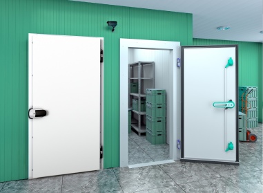 Распашные одностворчатые холодильные двери